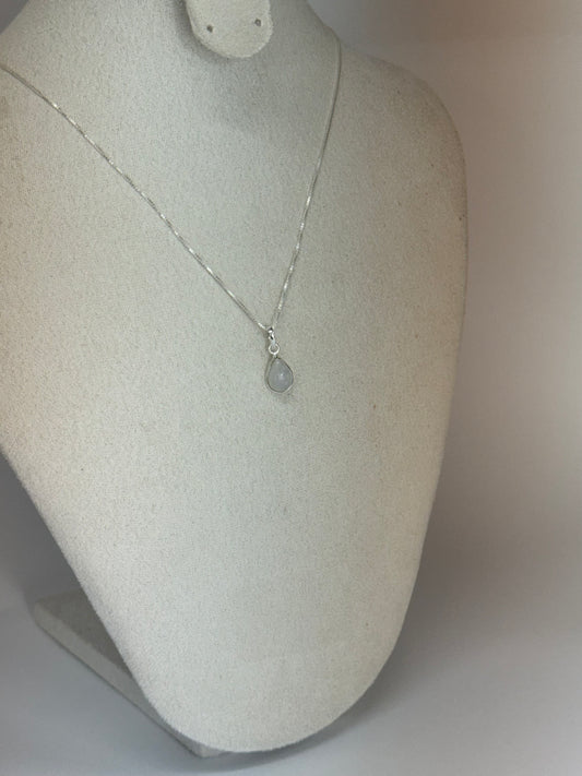 Pendentif Pierre de Lune – Intuition & Féminité