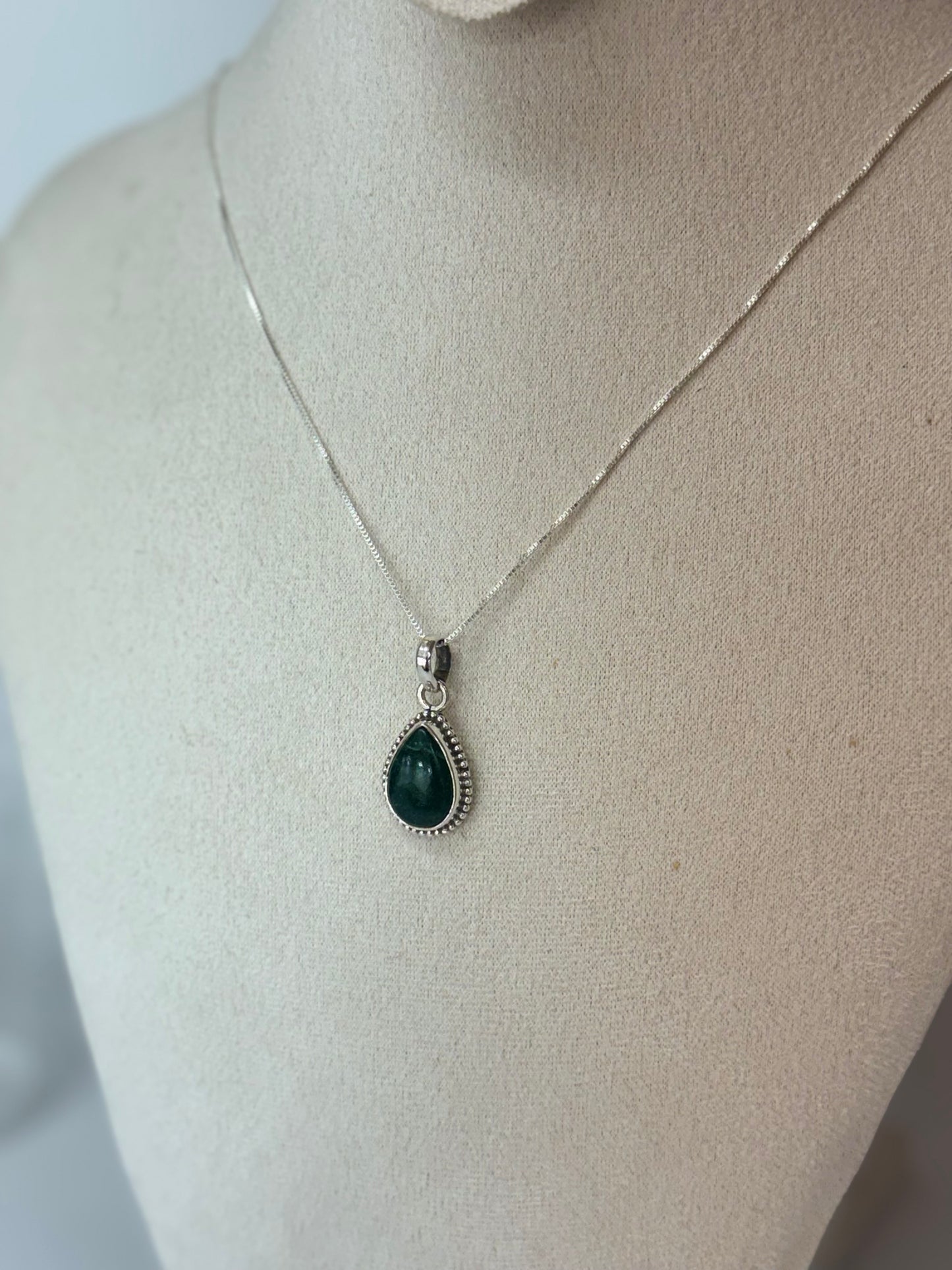 Pendentif Aventurine Verte – Chance et Apaisement