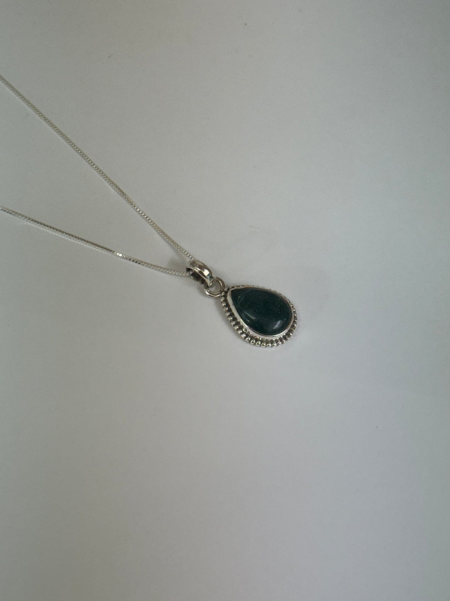 Pendentif Aventurine Verte – Chance et Apaisement