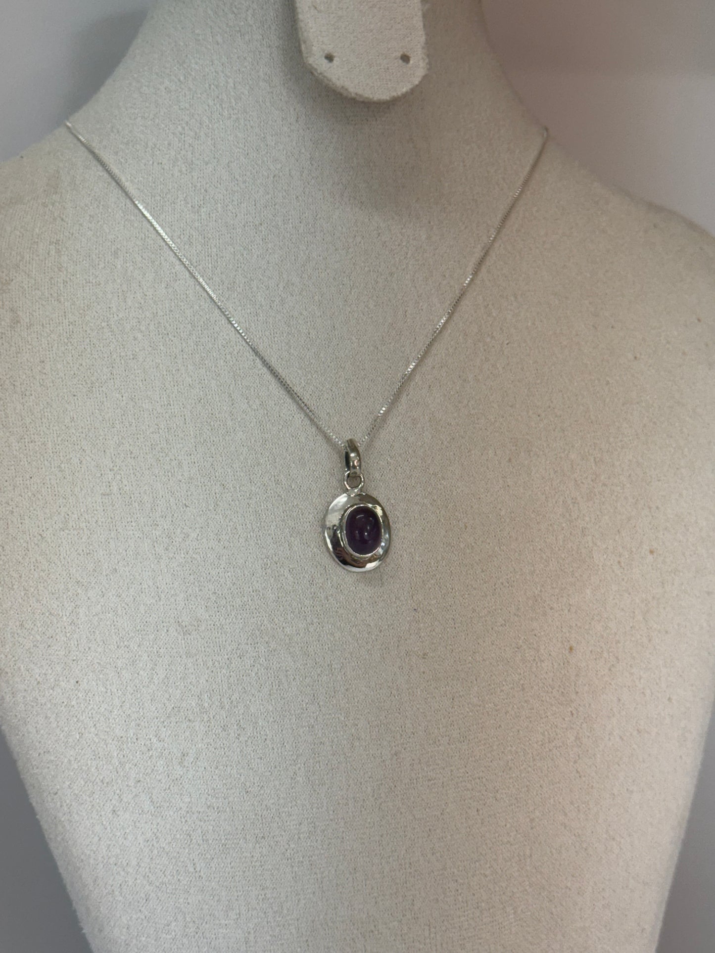 Pendentif en Améthyste – Énergie & Intuition