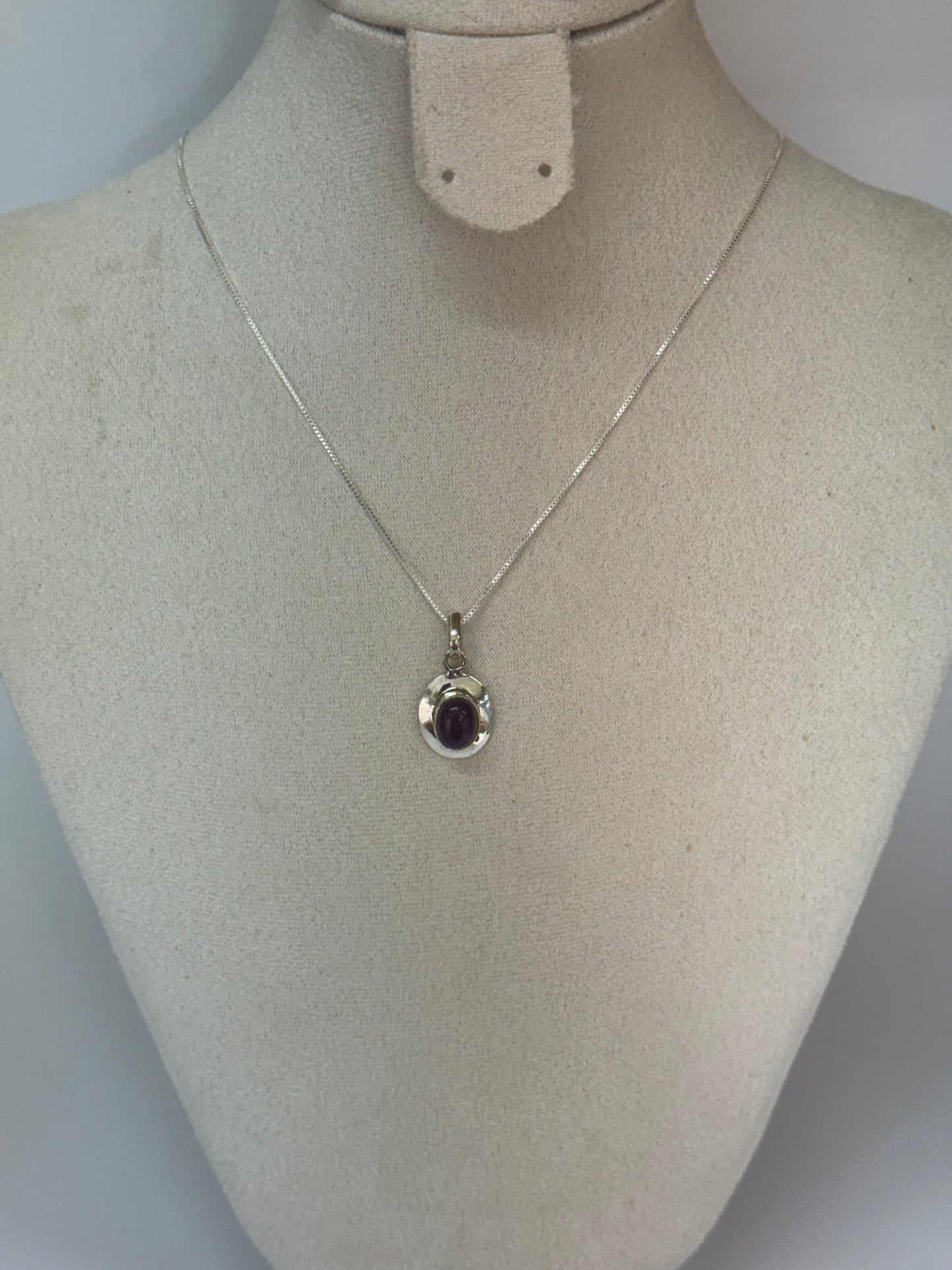 Pendentif en Améthyste – Énergie & Intuition