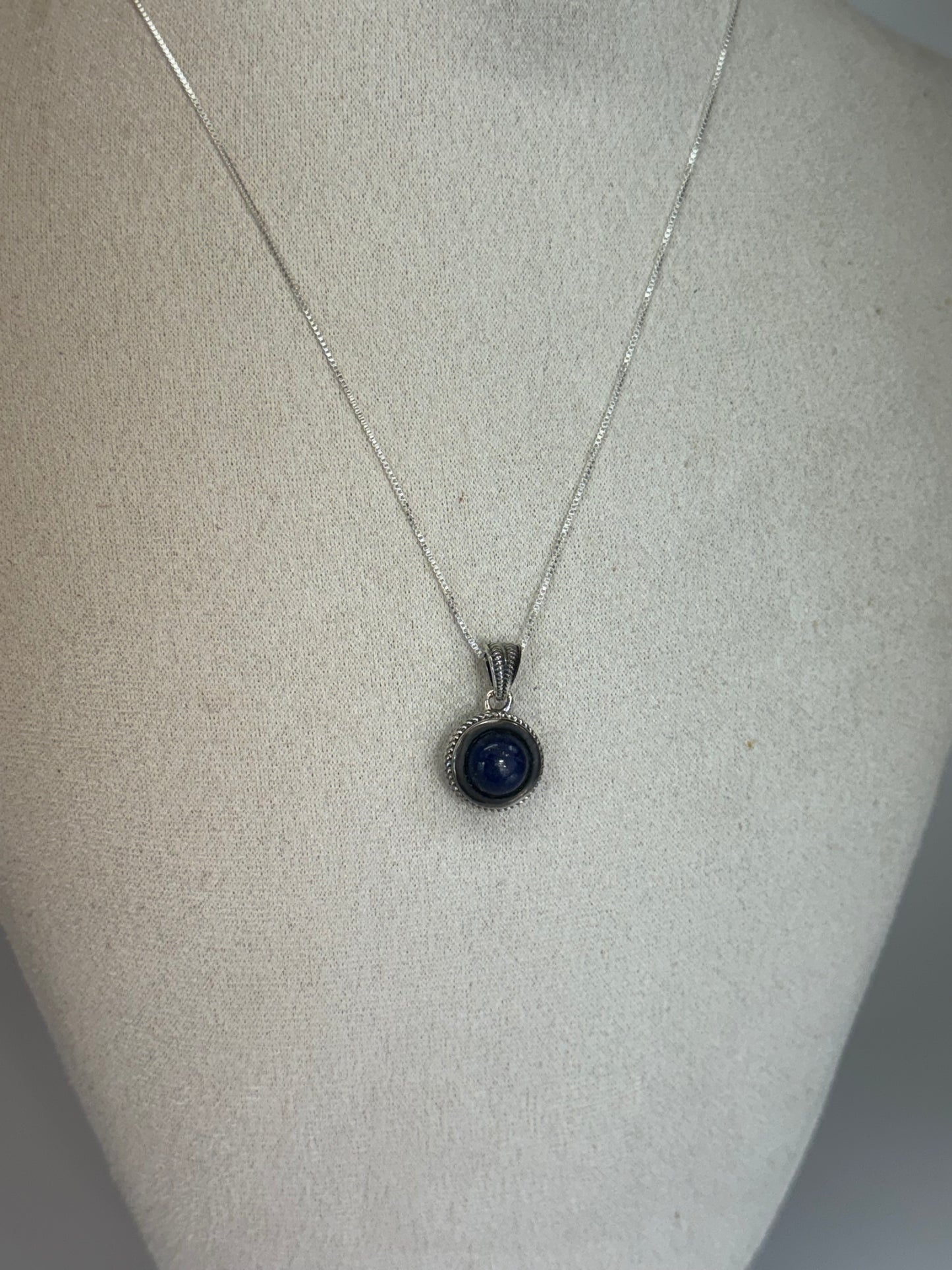 Pendentif rond en Lapis Lazuli naturel