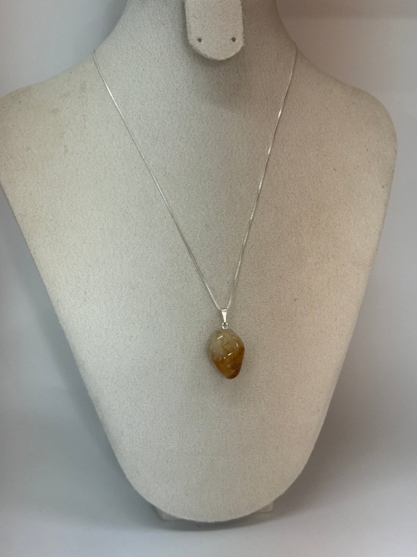 Pendentif Citrine – Énergie & Rayonnement