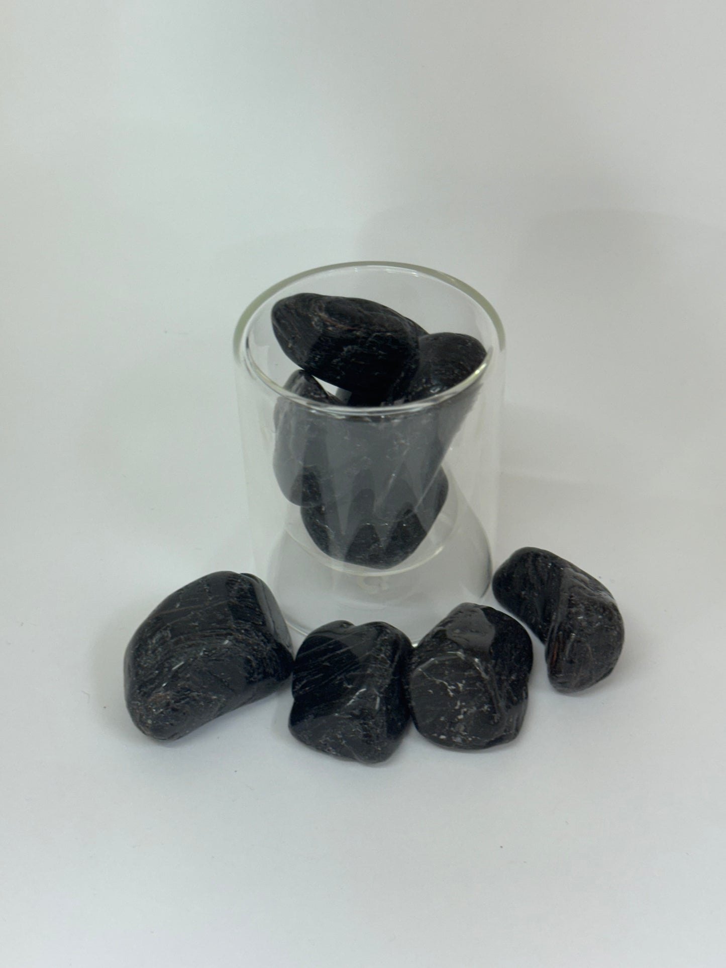 Tourmaline Noire – Pierre Brute Polie