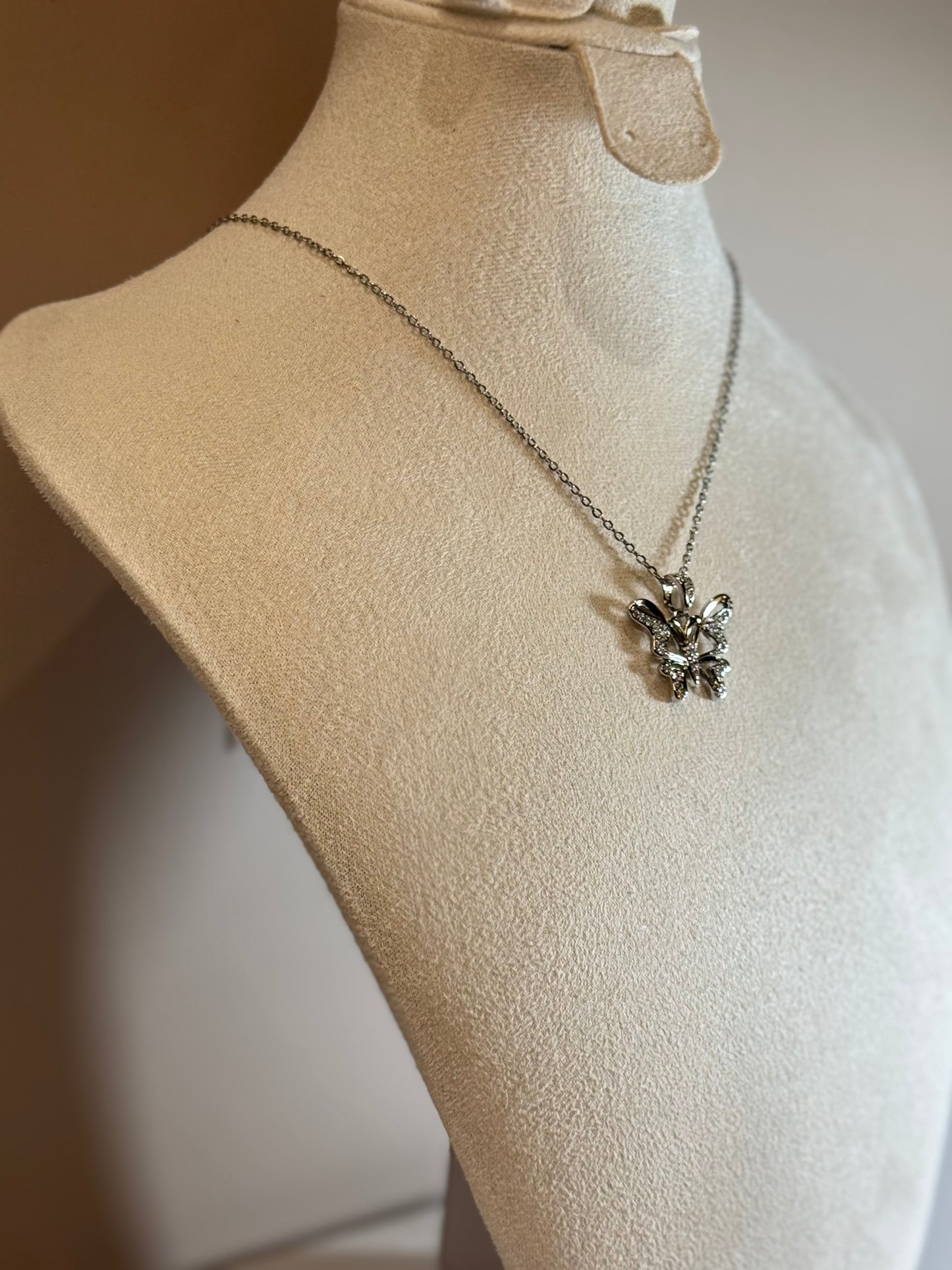 Collier Lumière Papillon