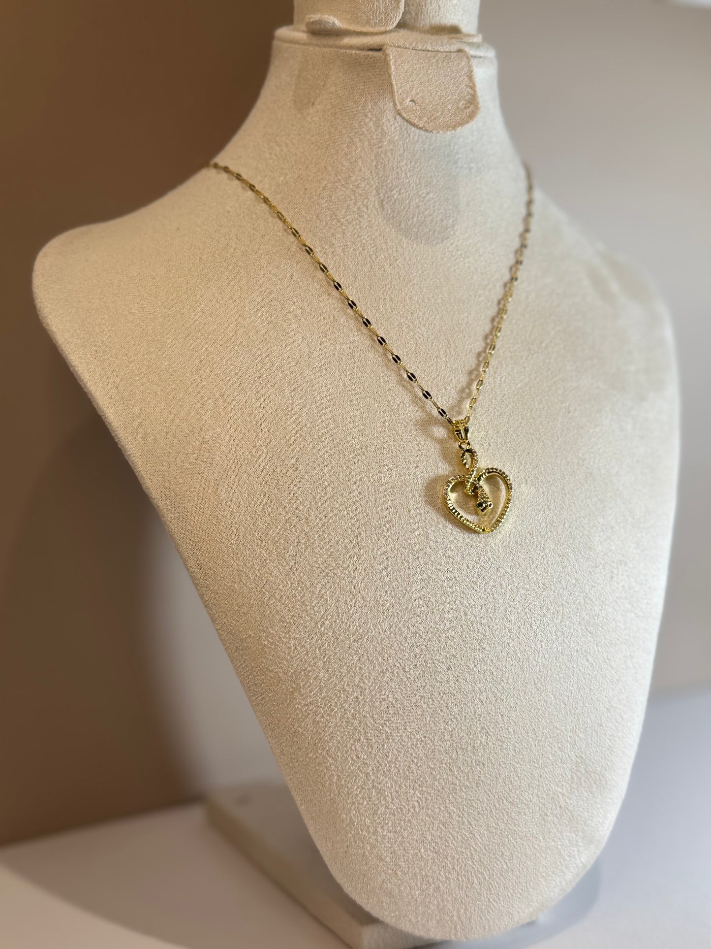 Collier Cœur Serpent