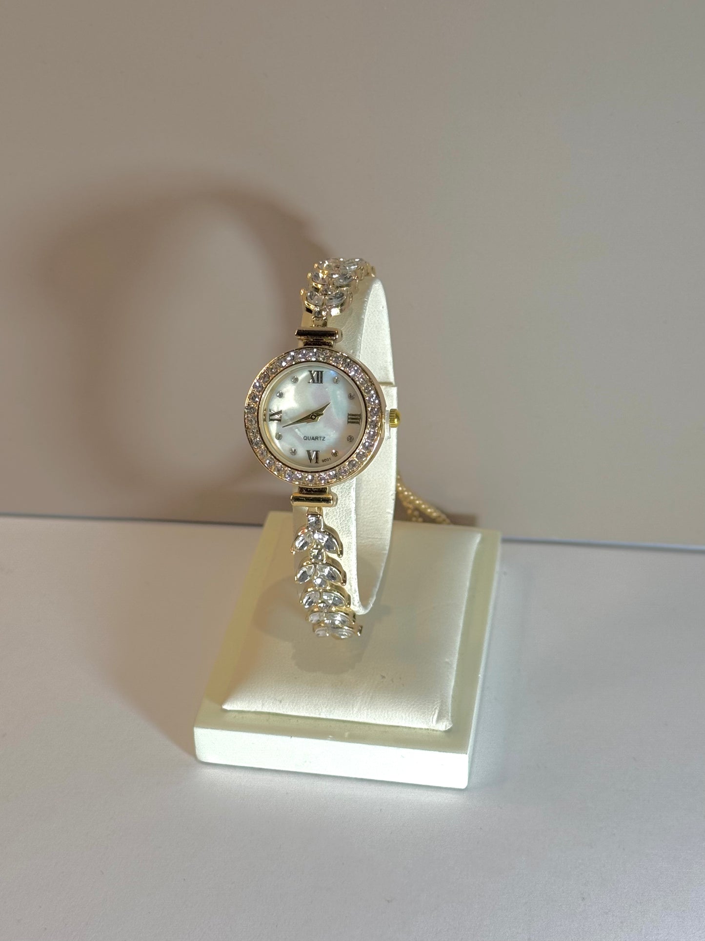 Montre Élégance Cristalline